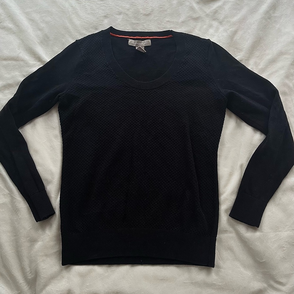 Banana Republic black knit sweater/long sleeve shirt
